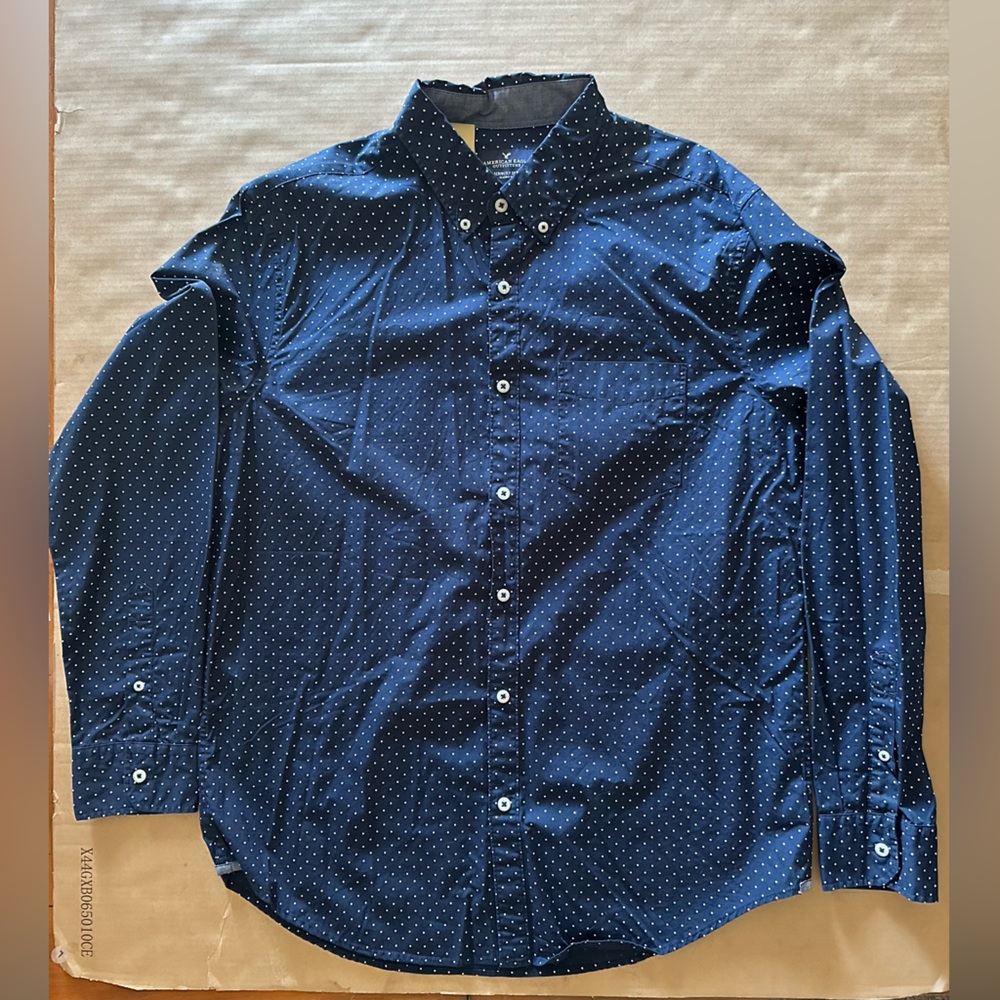 American Eagle Outfitters Button Down Shirt Size Large